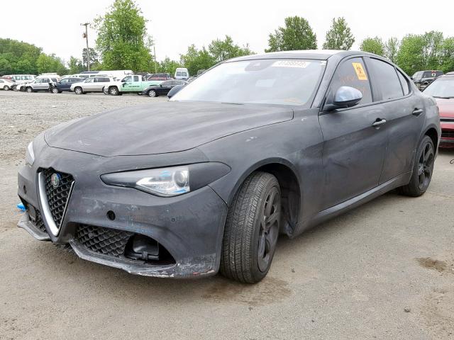 ZARFAEBN1J7583609 - 2018 ALFA ROMEO GIULIA BLACK photo 2