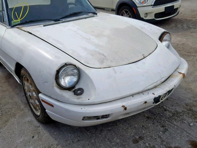 ZARBB32N3N7002360 - 1992 ALFA ROMEO SPIDER VEL WHITE photo 9