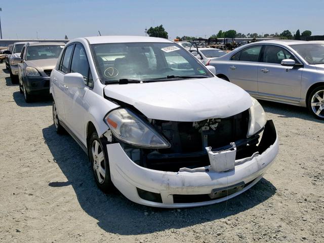 3N1BC11E57L399326 - 2007 NISSAN VERSA S WHITE photo 1