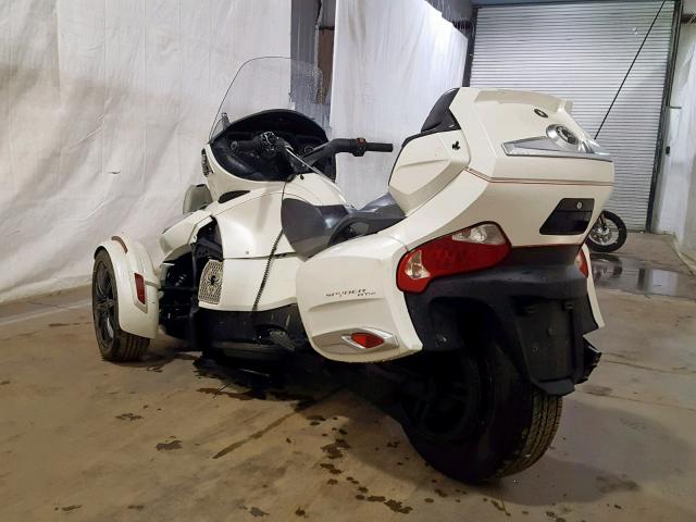 2BXNBDD24FV005064 - 2015 CAN-AM SPYDER ROA WHITE photo 3