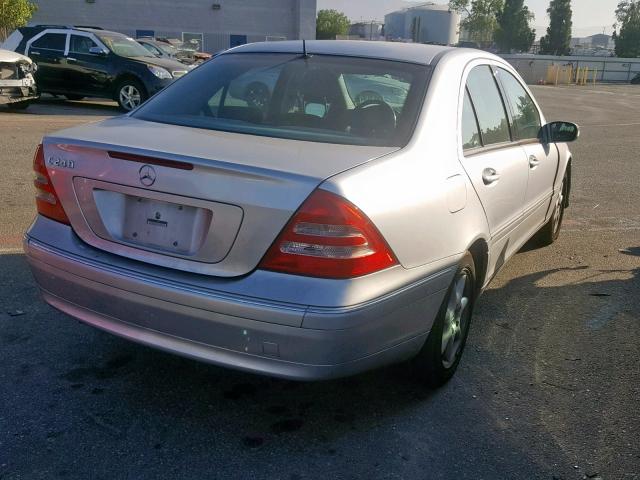 WDBRF61J51F122544 - 2001 MERCEDES-BENZ C 240 SILVER photo 4