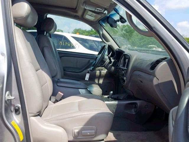 5TDBT48A42S072758 - 2002 TOYOTA SEQUOIA LI SILVER photo 5