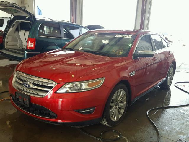 1FAHP2FW1BG128110 - 2011 FORD TAURUS LIM RED photo 2