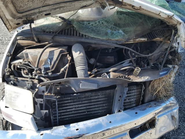 2B7HB21Y3RK547210 - 1994 DODGE RAM VAN B2 WHITE photo 7