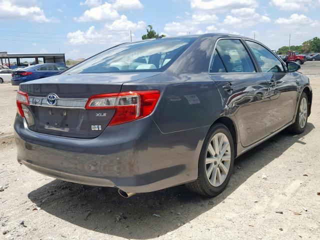 4T1BD1FK8EU109362 - 2014 TOYOTA CAMRY HYBR GRAY photo 4