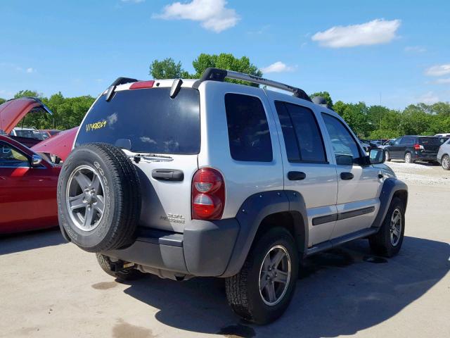 1J4GL38KX6W219044 - 2006 JEEP LIBERTY RE SILVER photo 4