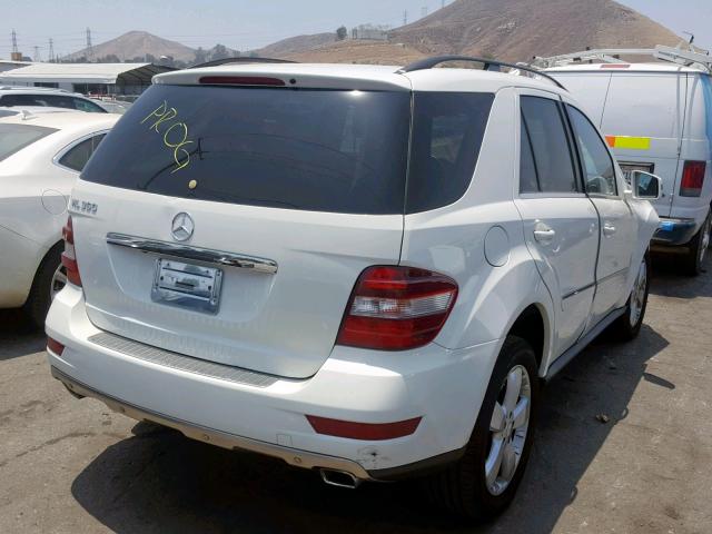 4JGBB5GB0BA655114 - 2011 MERCEDES-BENZ ML 350 WHITE photo 4