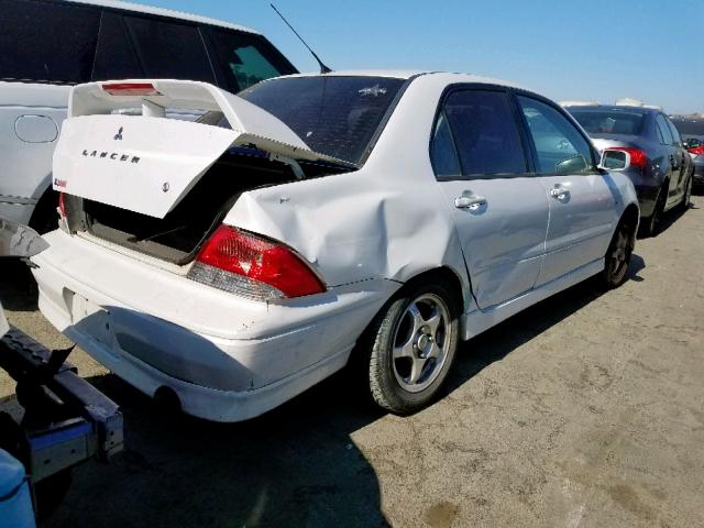 JA3AJ86E43U091997 - 2003 MITSUBISHI LANCER OZ WHITE photo 4