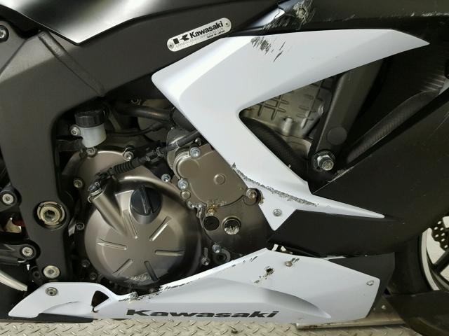 JKBZXJE15DA006764 - 2013 KAWASAKI ZX636 E WHITE photo 12