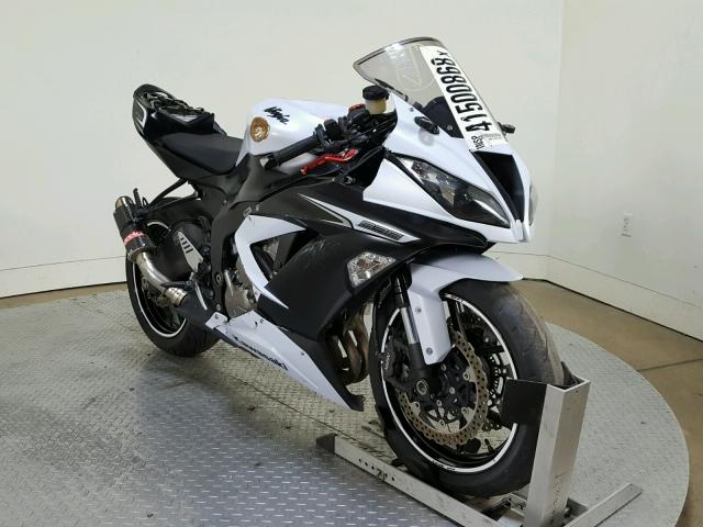 JKBZXJE15DA006764 - 2013 KAWASAKI ZX636 E WHITE photo 2