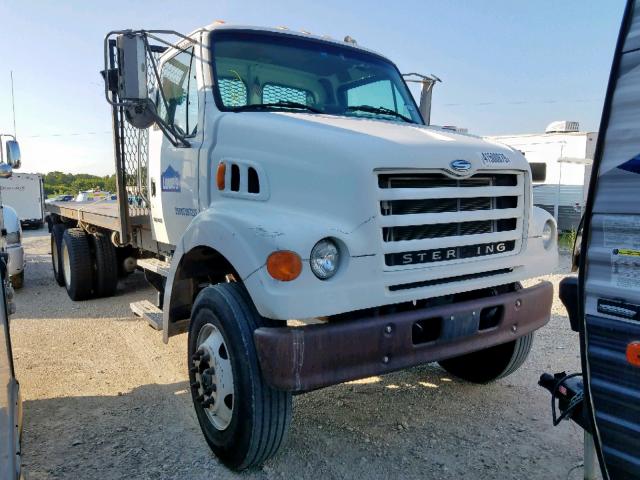 2FZHATDC94AN18692 - 2004 STERLING TRUCK LT 7500 WHITE photo 1