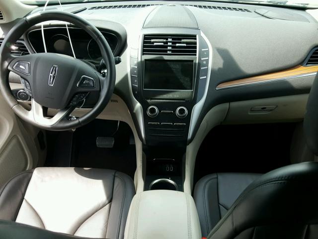 5LMCJ2C91HUL28525 - 2017 LINCOLN MKC SELECT ვერცხლისფერი ფოტო 9