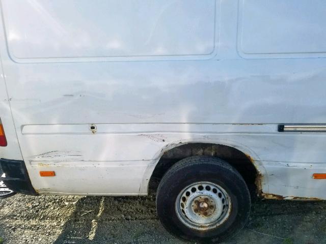 WD0PD744755841212 - 2005 DODGE SPRINTER 2 WHITE photo 9