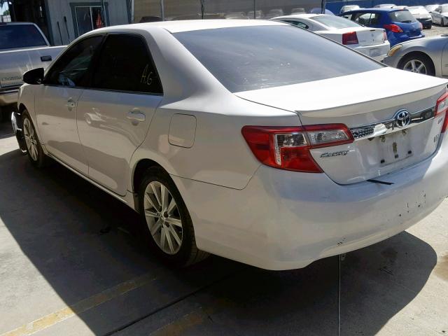 4T1BD1FK5DU074729 - 2013 TOYOTA CAMRY HYBR WHITE photo 3