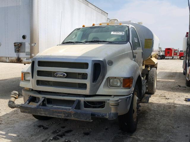 3FRXF7FA1DV026466 - 2013 FORD F750 SUPER WHITE photo 2