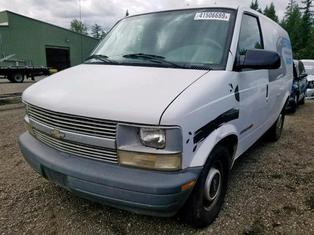 1GCDM19W6YB160760 - 2000 CHEVROLET ASTRO WHITE photo 2