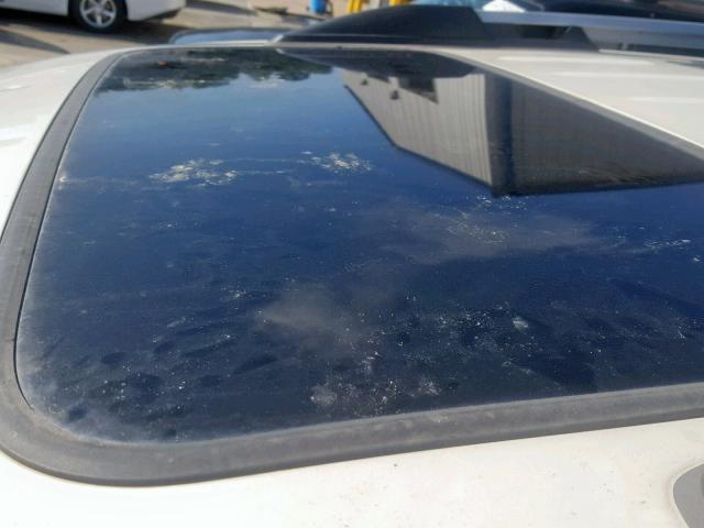 1GKKRSED3BJ249559 - 2011 GMC ACADIA SLT თეთრი ფოტო 9