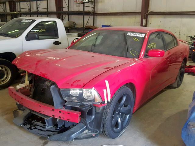 2C3CDXHG3EH343971 - 2014 DODGE CHARGER SX RED photo 2