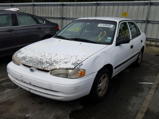 1Y1SK52891Z413949 - 2001 CHEVROLET GEO PRIZM WHITE photo 2