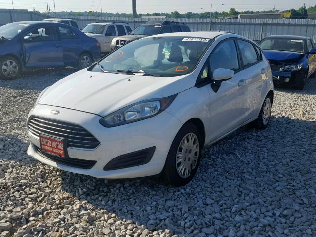 3FADP4TJ3EM174809 - 2014 FORD FIESTA S WHITE photo 2