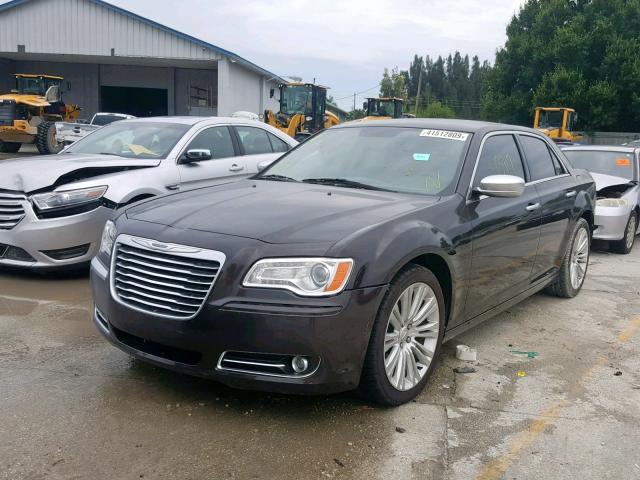 2C3CCACG6CH253332 - 2012 CHRYSLER 300 LIMITE BLACK photo 2