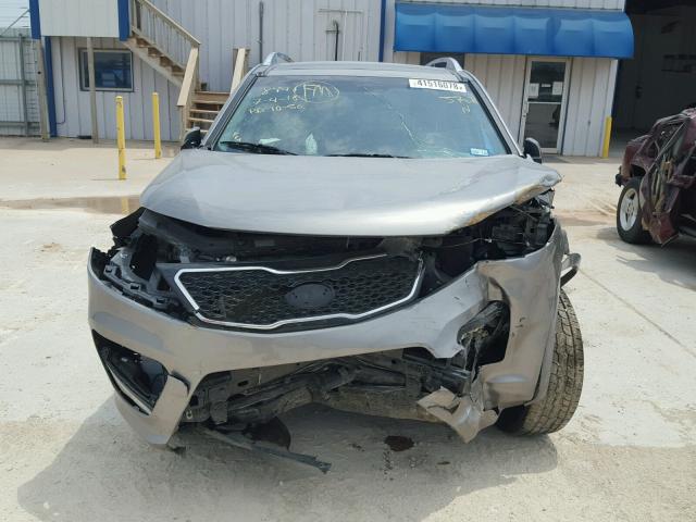 5XYKWDA27DG388441 - 2013 KIA SORENTO SX GRAY photo 9