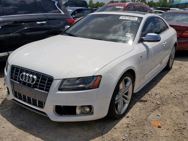 WAUVVAFR0BA033951 - 2011 AUDI S5 PRESTIG WHITE photo 2