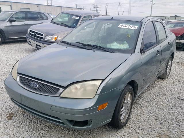 1FAFP34N65W228513 - 2005 FORD FOCUS ZX4 GREEN photo 2