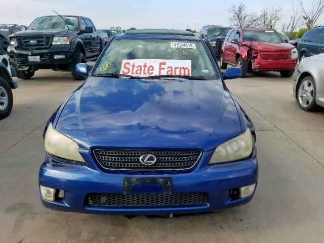 JTHBD192220054148 - 2002 LEXUS IS 300 BLUE photo 9