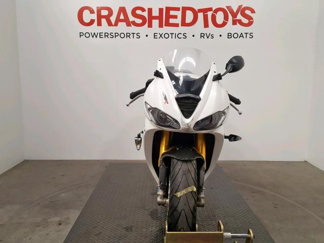 SMTD03NSXCT505979 - 2012 TRIUMPH MOTORCYCLE DAYTONA 67 WHITE photo 2