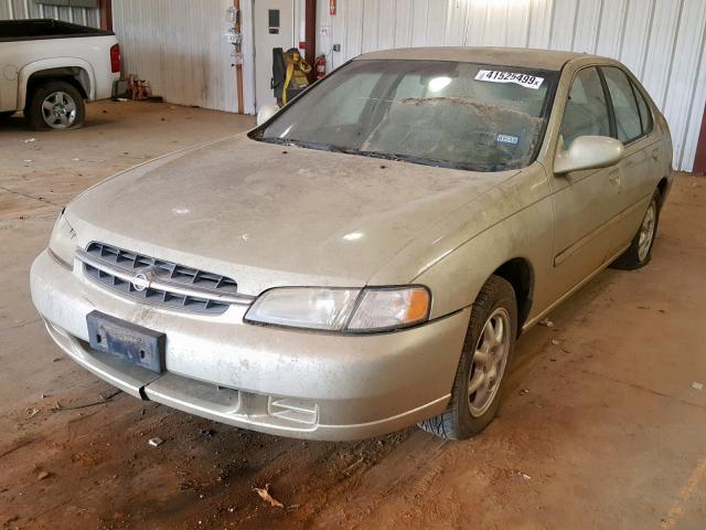 1N4DL01DXWC126311 - 1998 NISSAN ALTIMA XE BEIGE photo 2