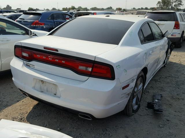 2C3CDXJG1DH550903 - 2013 DODGE CHARGER SX WHITE photo 4