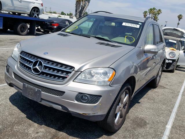 4JGBB86E67A162820 - 2007 MERCEDES-BENZ ML 350 SILVER photo 2