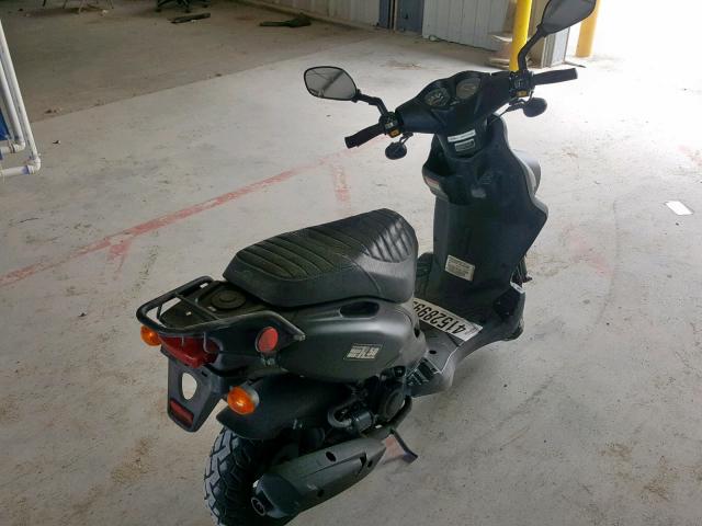 RFVPMP200E1007580 - 2014 GENUINE SCOOTER CO. ROUGHHOUSE BLACK photo 4