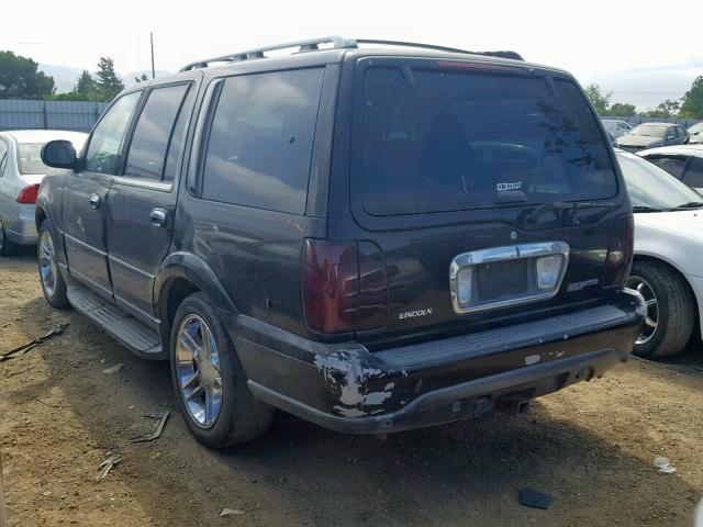 5LMEU27R42LJ14720 - 2002 LINCOLN NAVIGATOR RED photo 3