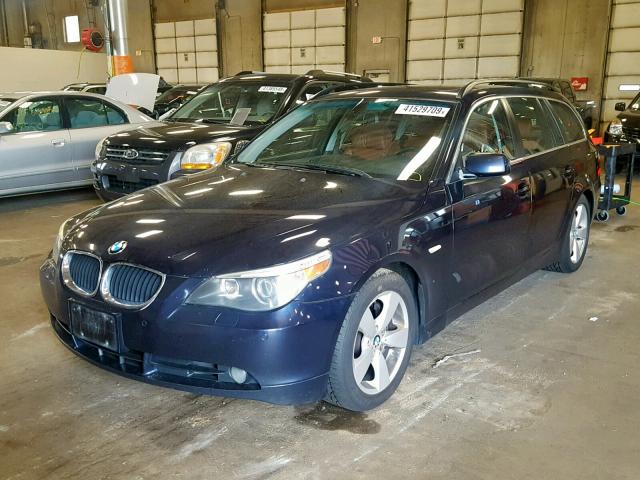 WBANN73506CN02082 - 2006 BMW 530 XIT BLUE photo 2