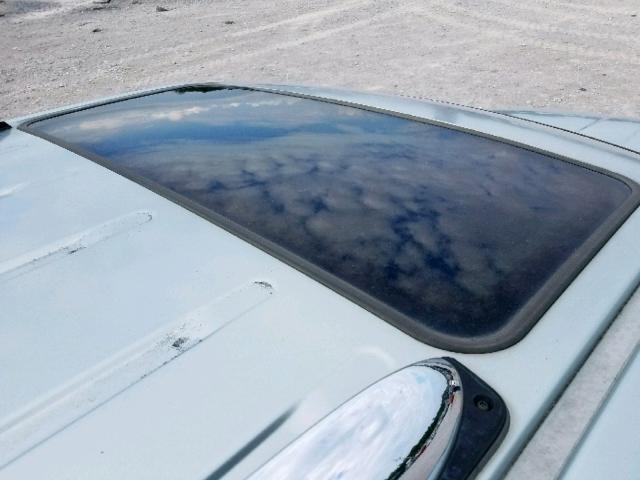 5LMFU28535LJ06631 - 2005 LINCOLN NAVIGATOR ნაცრისფერი ფოტო 9