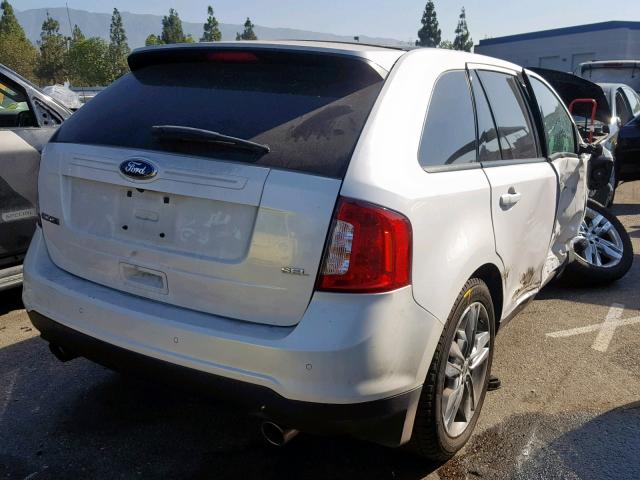 2FMDK3JC3DBA17395 - 2013 FORD EDGE SEL WHITE photo 4