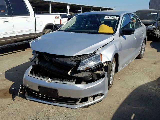 3VW2K7AJ8EM236688 - 2014 VOLKSWAGEN JETTA BASE 银色 照片 2