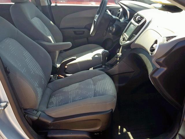 1G1JB5SH6H4144468 - 2017 CHEVROLET SONIC LS BLUE photo 5