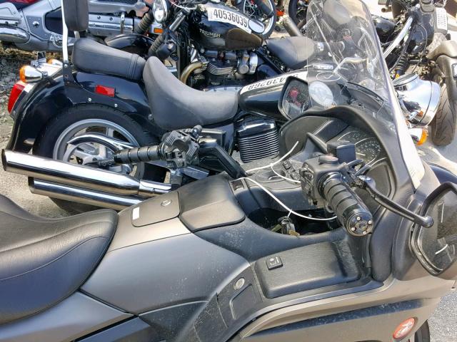 JH2SC6849FK200812 - 2015 HONDA GL1800 B SILVER photo 5