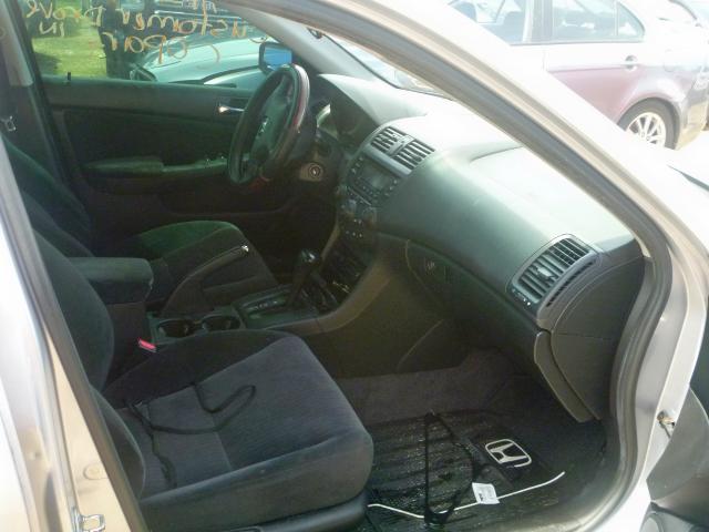 1HGCM56134A104675 - 2004 HONDA ACCORD DX SILVER photo 5