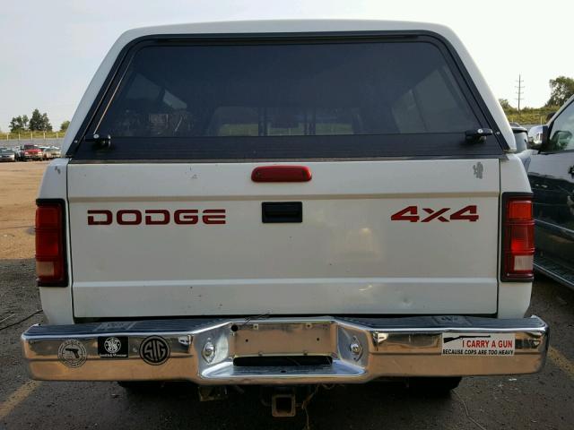 1B7GG23Y9TS593745 - 1996 DODGE DAKOTA WHITE photo 9