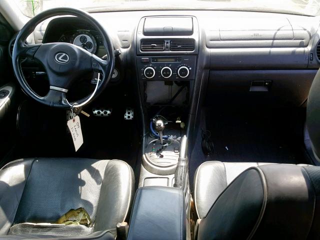 JTHBD192640083316 - 2004 LEXUS IS 300 GRAY photo 9