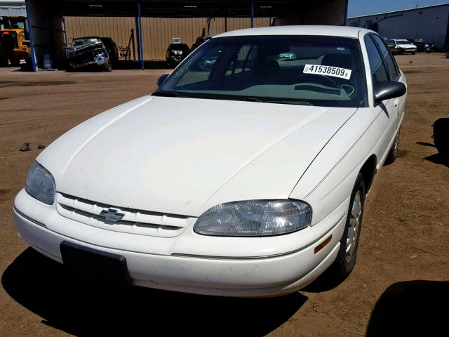 2G1WL52J611186128 - 2001 CHEVROLET LUMINA WHITE photo 2