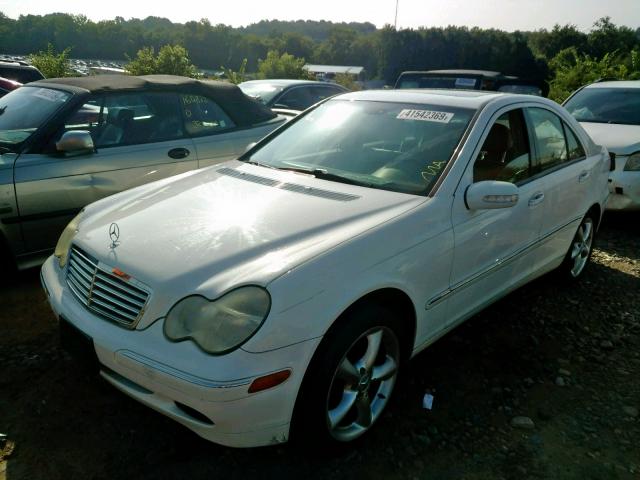 WDBRF61JX3F366791 - 2003 MERCEDES-BENZ C 240 WHITE photo 2