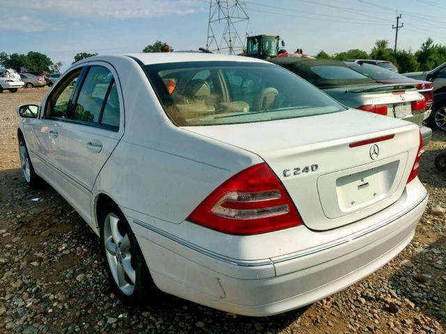 WDBRF61JX3F366791 - 2003 MERCEDES-BENZ C 240 WHITE photo 3