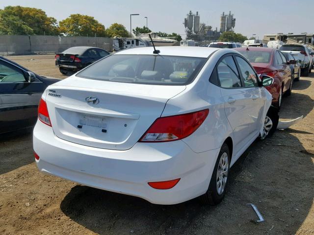 KMHCT4AEXHU274294 - 2017 HYUNDAI ACCENT SE WHITE photo 4