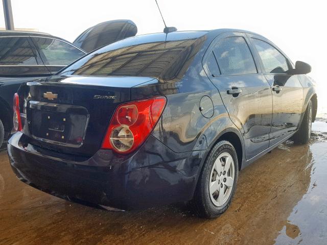 1G1JA5SH1F4205838 - 2015 CHEVROLET SONIC LS BLACK photo 4