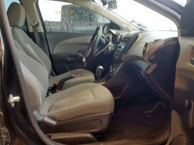 1G1JA5SH1F4205838 - 2015 CHEVROLET SONIC LS BLACK photo 5